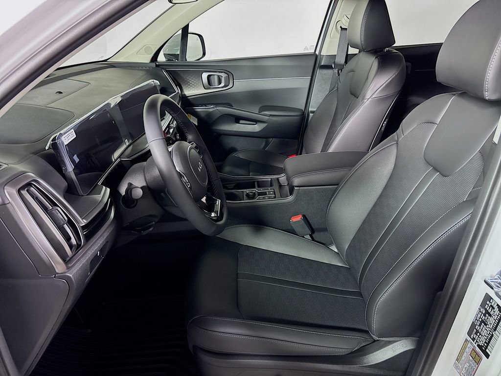 New 2025 Kia Sorento S image 12