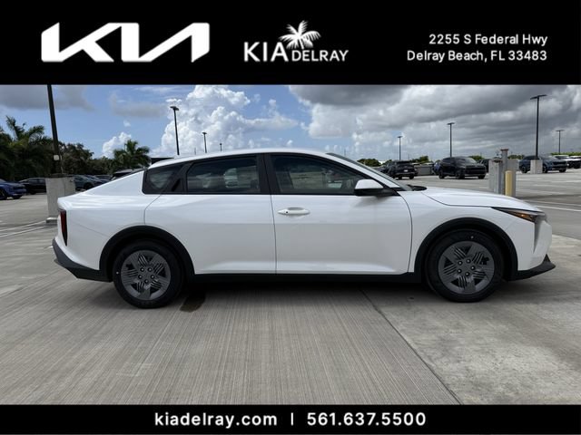 New 2026 Kia K4 FWD image 2