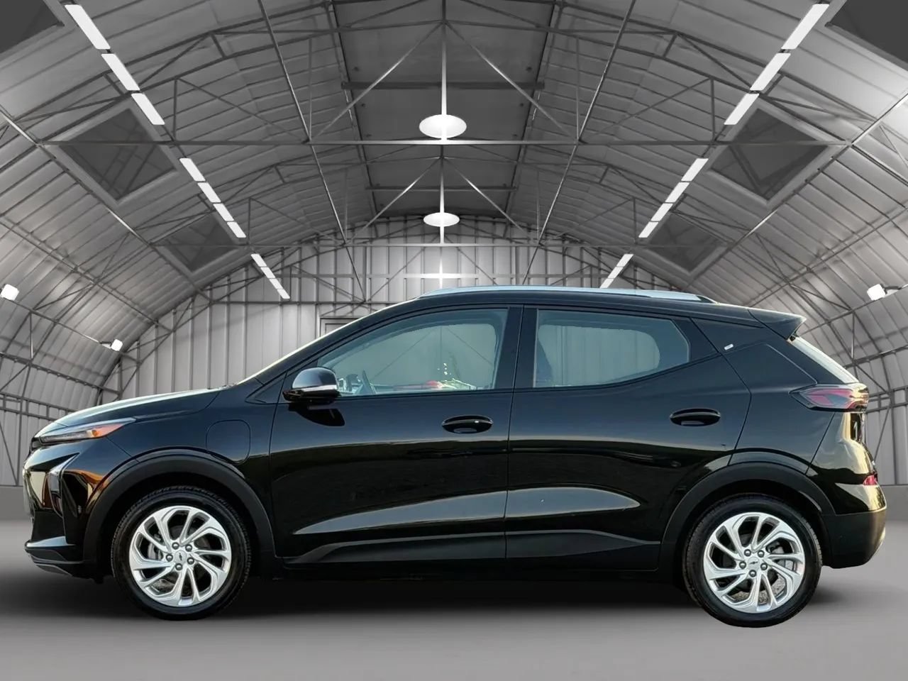 Used 2023 Chevrolet Bolt EUV LT FWD image 4