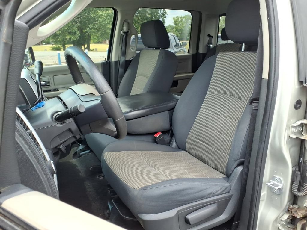 Used 2009 Dodge Ram 1500 Truck SLT RWD image 4