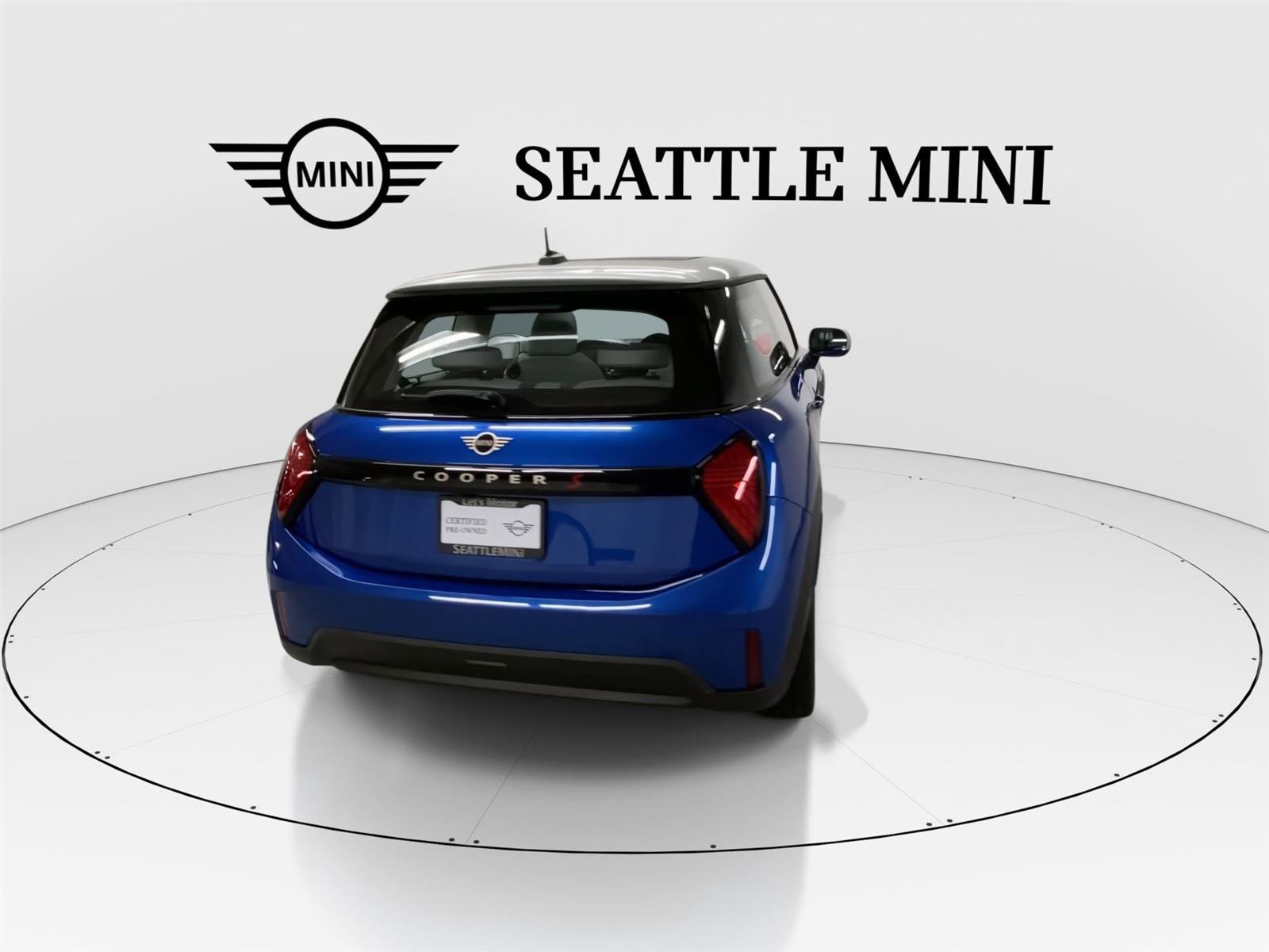 Certified 2025 MINI Cooper S image 10