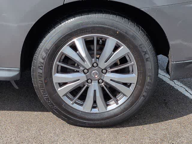 Used 2020 Nissan Pathfinder SV AWD/4WD image 14