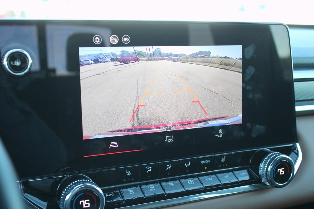 Used 2024 GMC Canyon AT4 w/ Canyon Safety Plus Package image 14