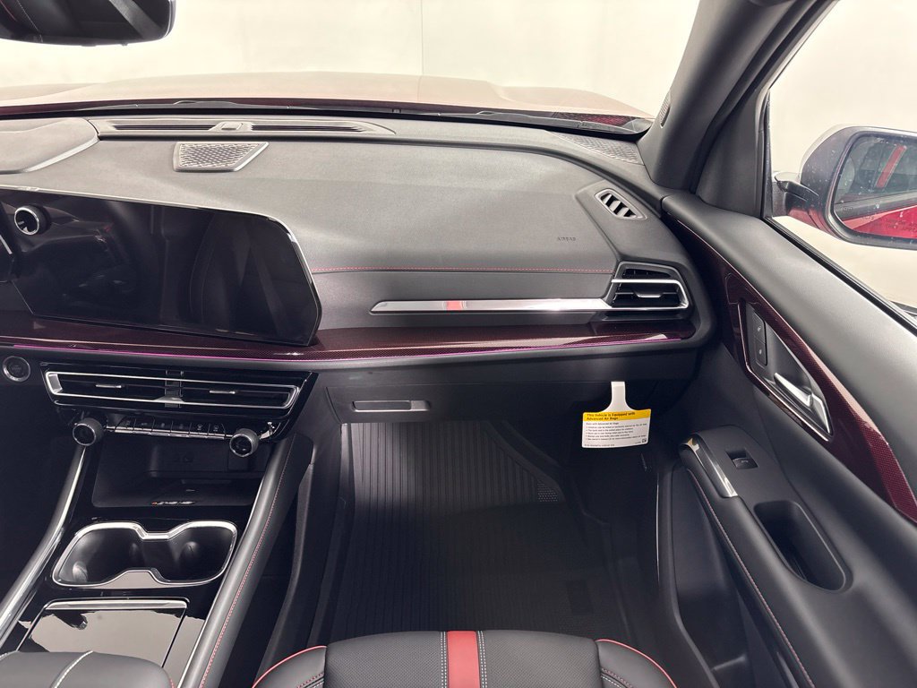 New 2027 Chevrolet Traverse RS w/ LPO, Floor Liner Package AWD/4WD image 20