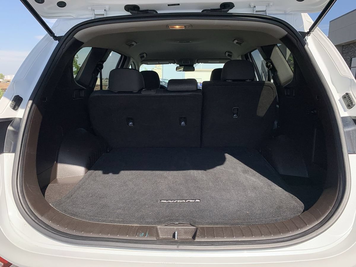 Used 2020 Hyundai Santa Fe SE AWD/4WD image 12