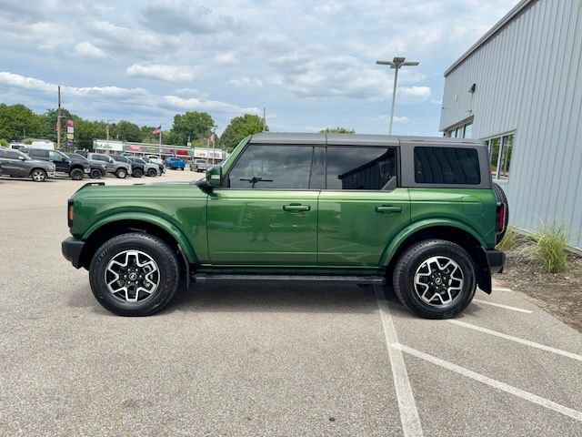 Used 2023 Ford Bronco Outer Banks AWD/4WD image 4