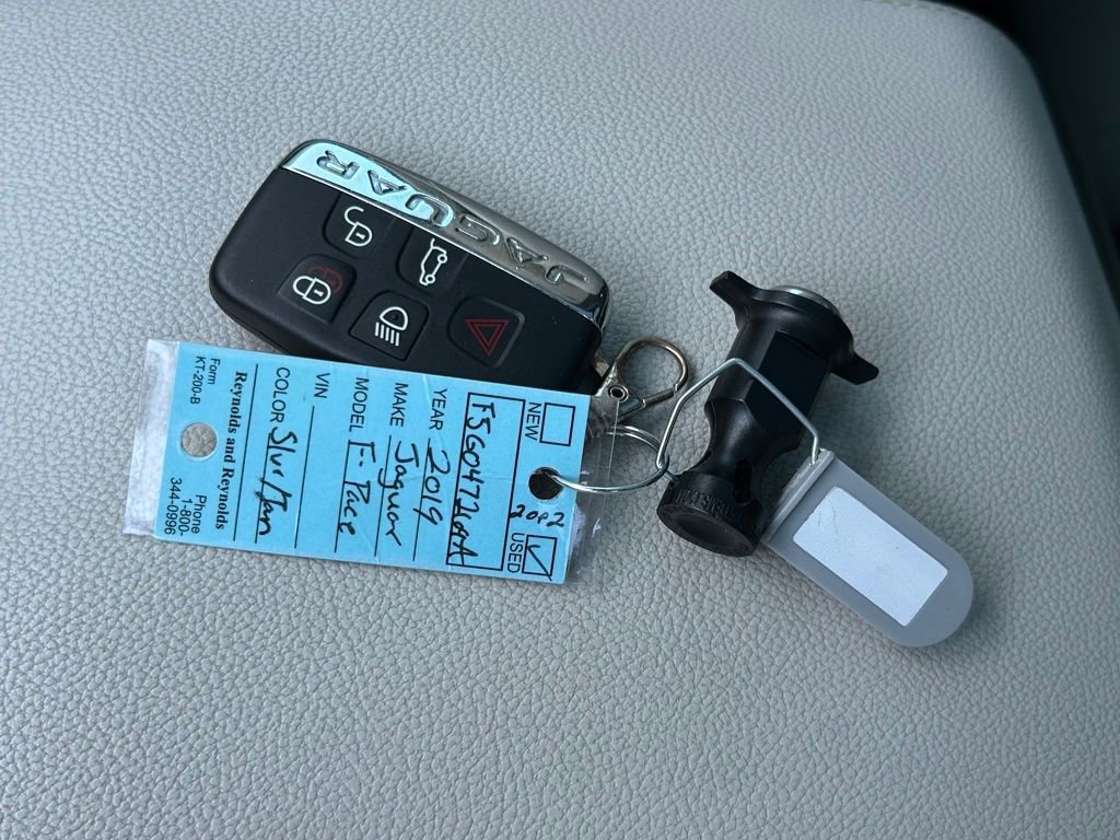 Used 2019 Jaguar F-PACE Prestige image 68