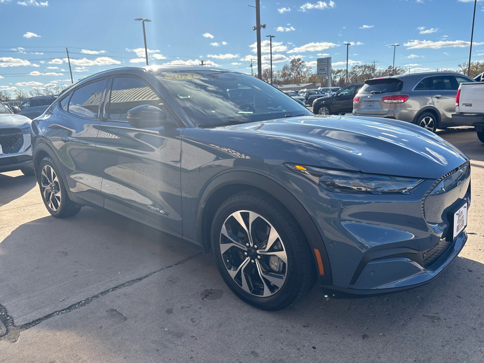 Used 2024 Ford Mustang Mach-E Select image 7