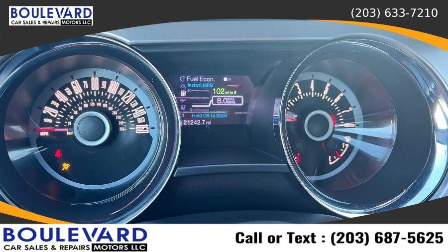 Used 2013 Ford Mustang Premium image 17