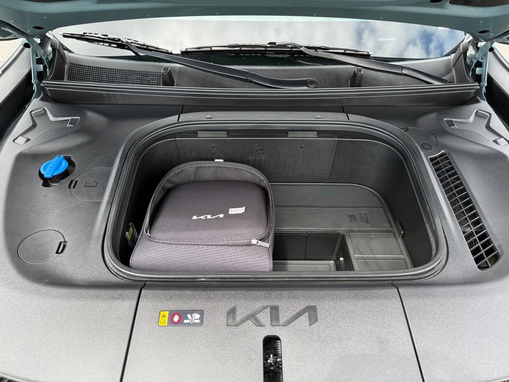 Certified 2024 Kia EV9 GT-Line AWD/4WD image 11