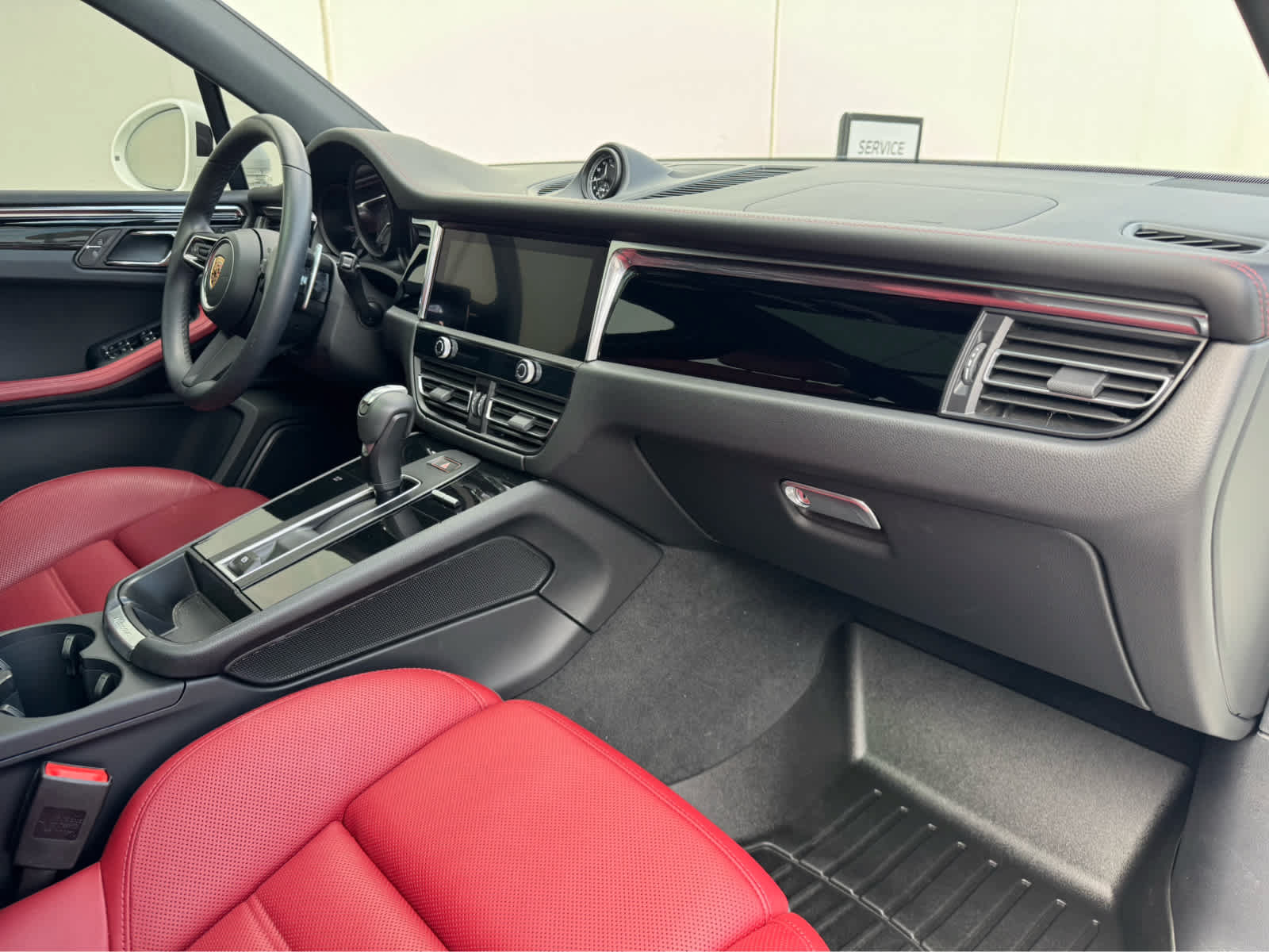 Used 2026 Porsche Macan S AWD/4WD image 12