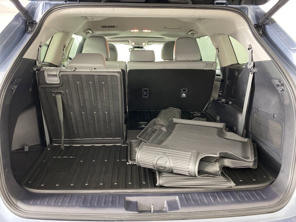 Certified 2024 Toyota Highlander XLE image 34