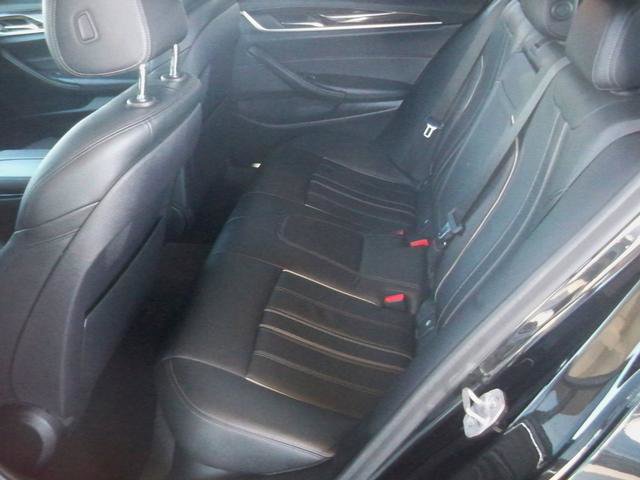 Used 2018 BMW 530e xDrive w/ Premium Package 2 image 5