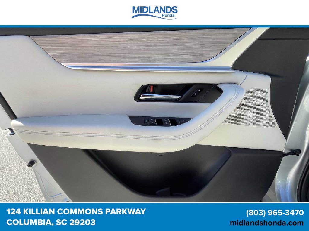 Used 2024 MAZDA CX-90 Plug-In Hybrid w/ Premium Plus AWD/4WD image 19