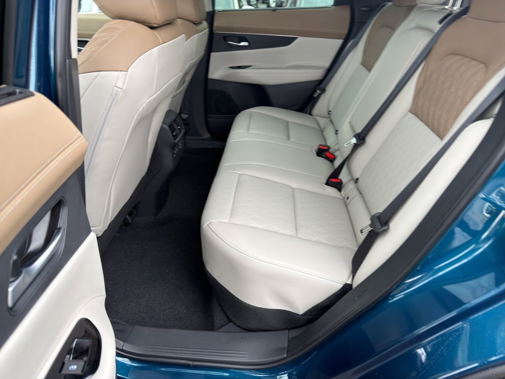 New 2026 Nissan Murano Platinum image 32