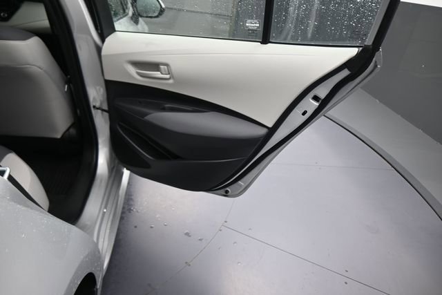 Used 2024 Toyota Corolla LE w/ LE Premium Package FWD image 25