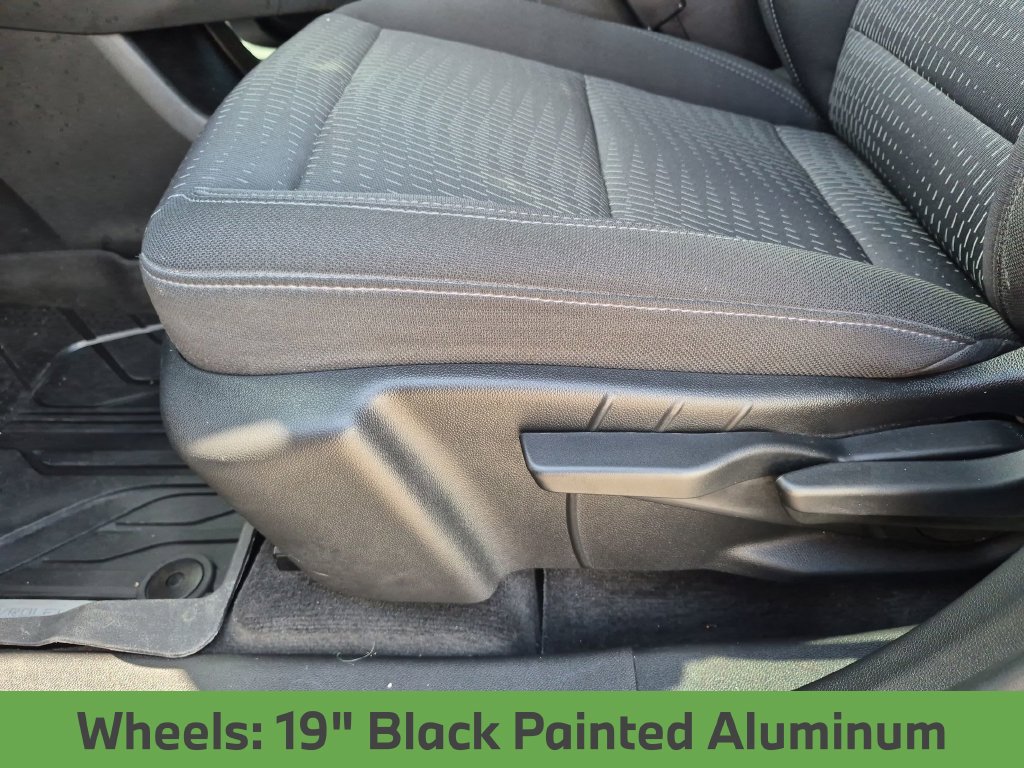Used 2025 Chevrolet Equinox LT w/ Safety and Technology Package AWD/4WD image 18