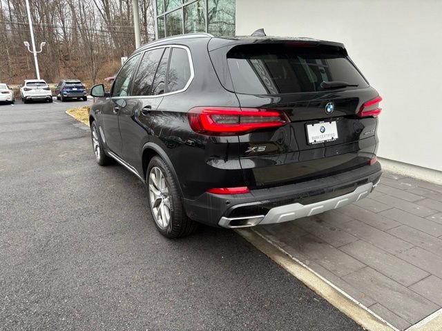 Certified 2023 BMW X5 xDrive40i w/ Premium Package image 3