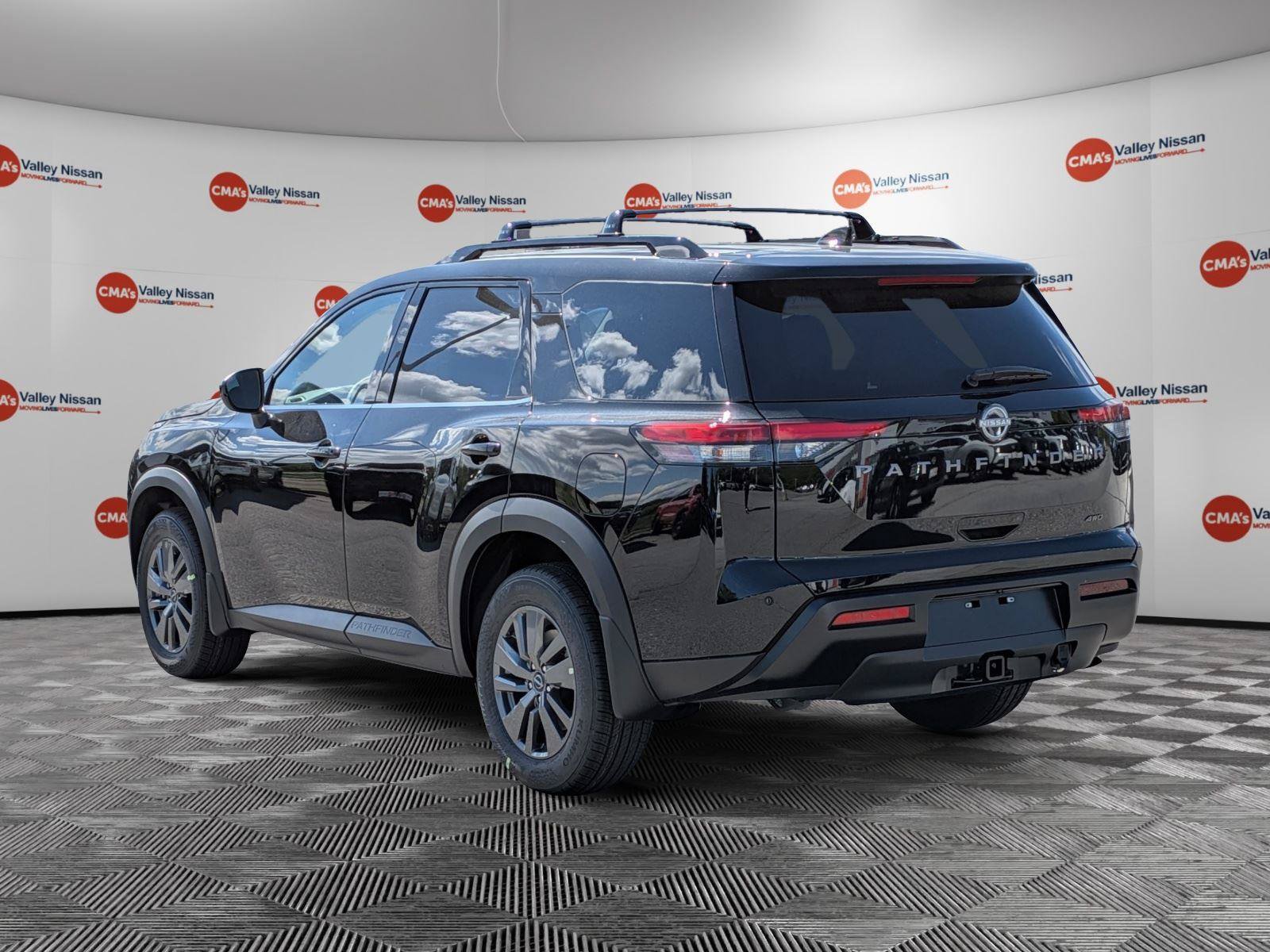 New 2026 Nissan Pathfinder SV w/ SV Premium Package AWD/4WD image 7