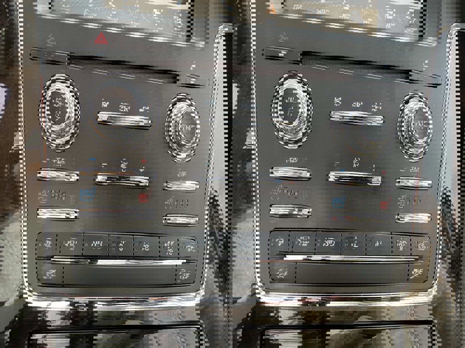 Used 2016 Lincoln Navigator Select image 19