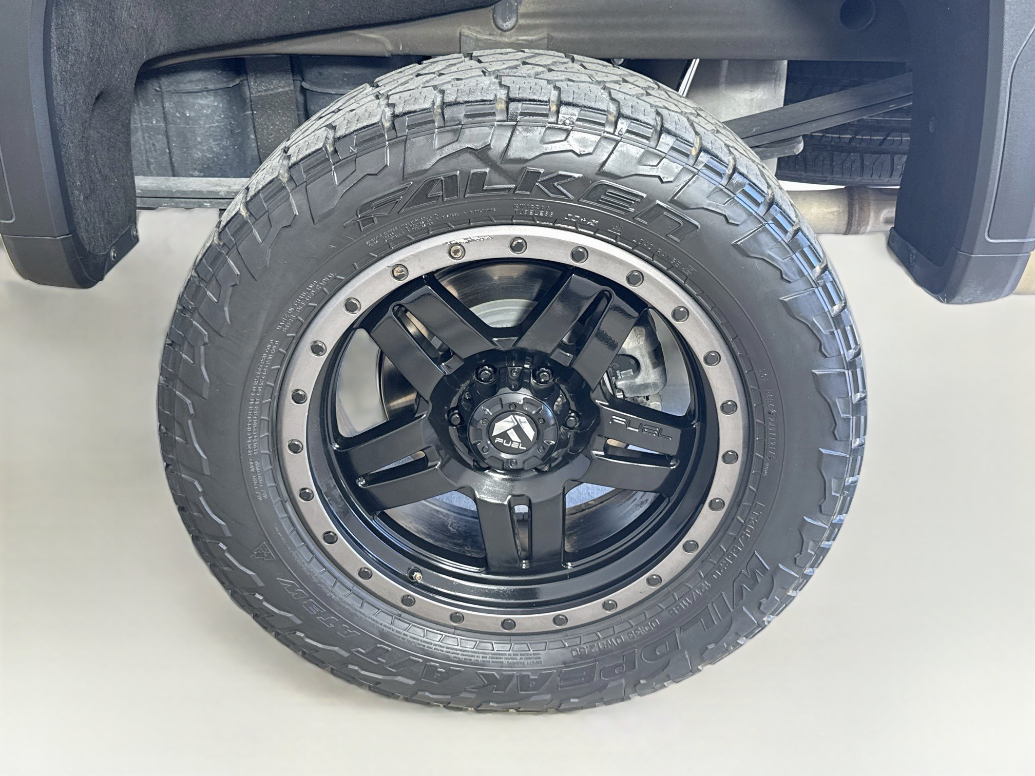 Used 2023 GMC Sierra 1500 AT4 w/ Technology Package AWD/4WD image 32