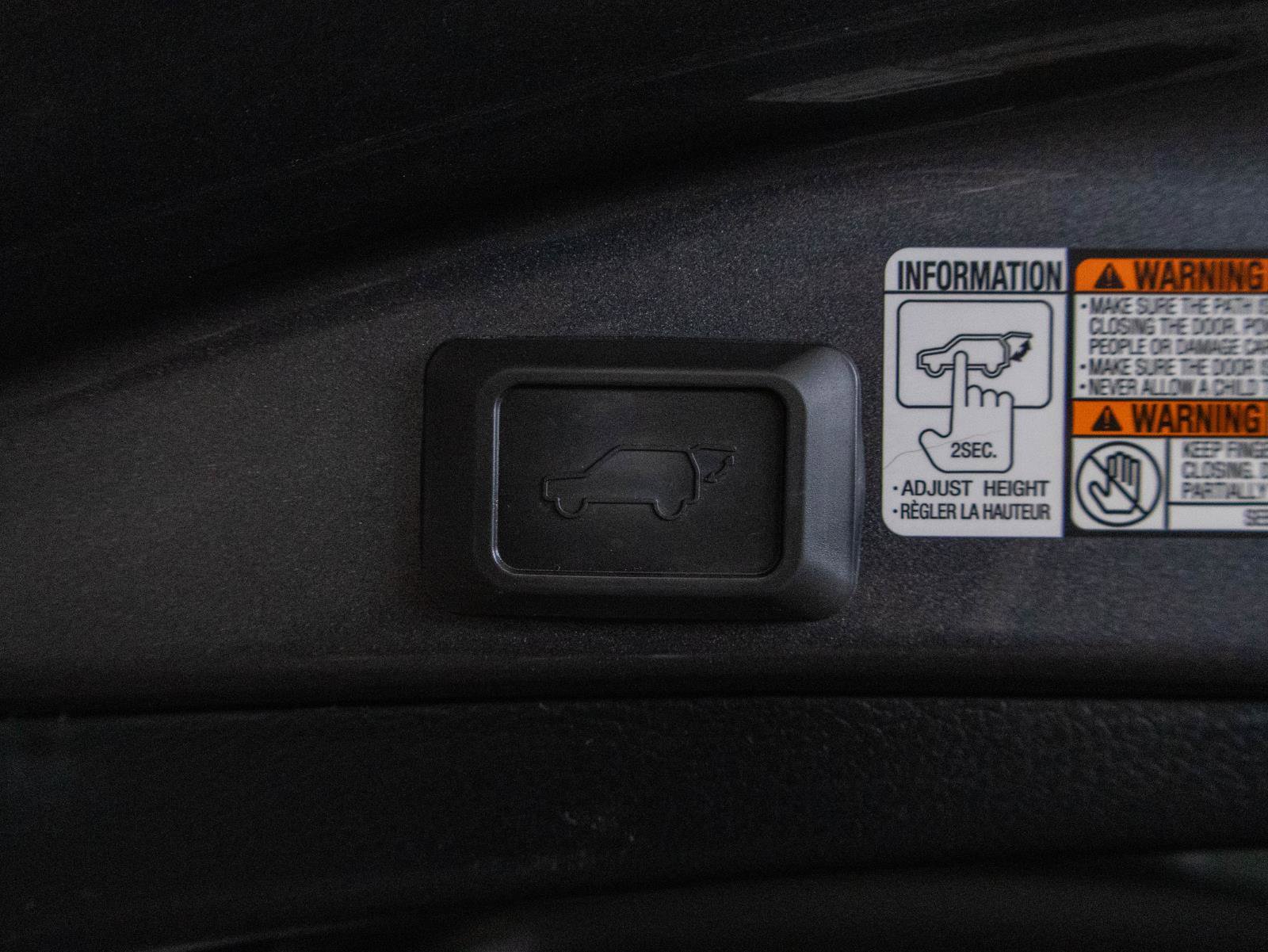 Used 2017 Toyota RAV4 Limited image 26