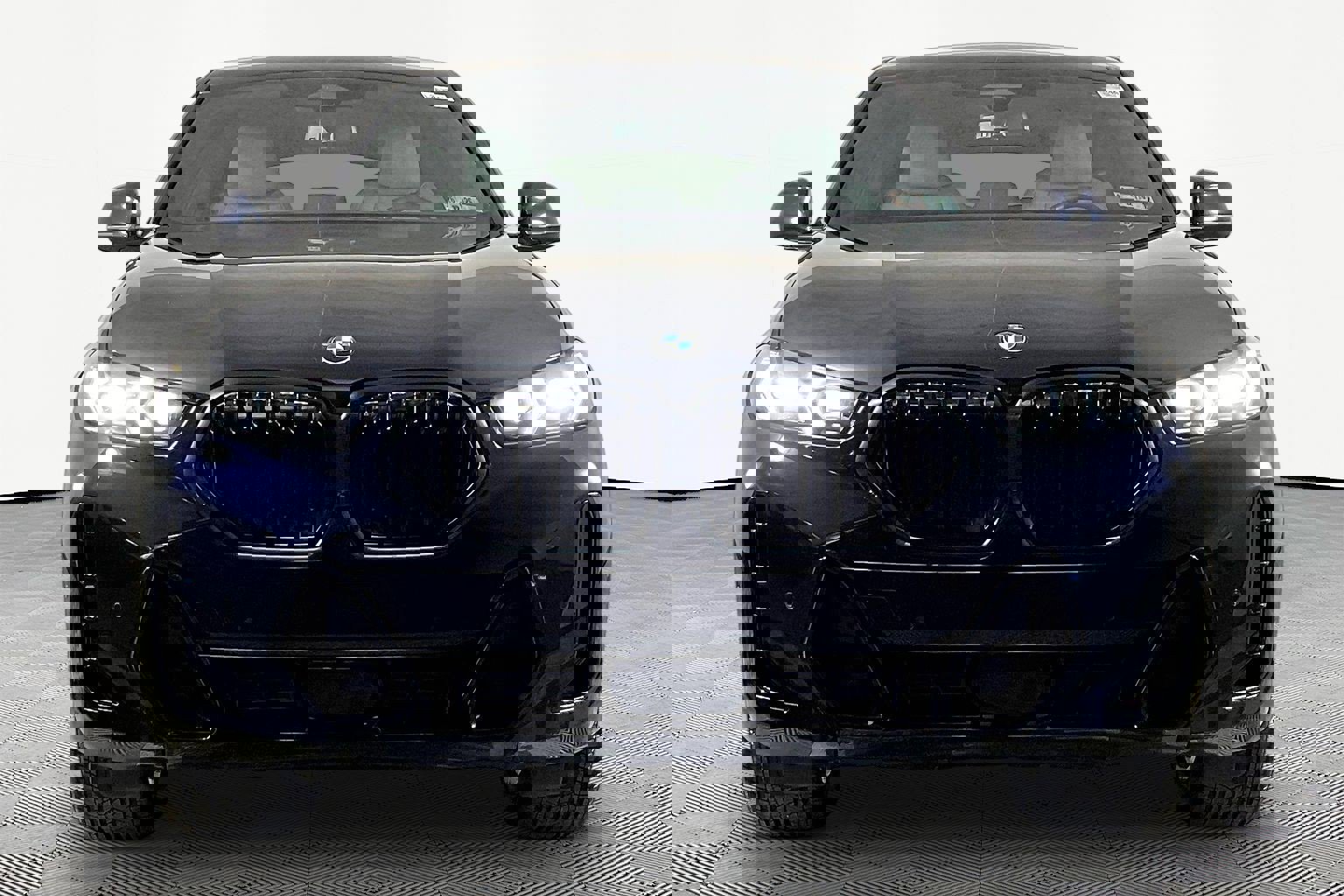 Certified 2024 BMW X6 xDrive40i w/ M Sport Professional Package image 2