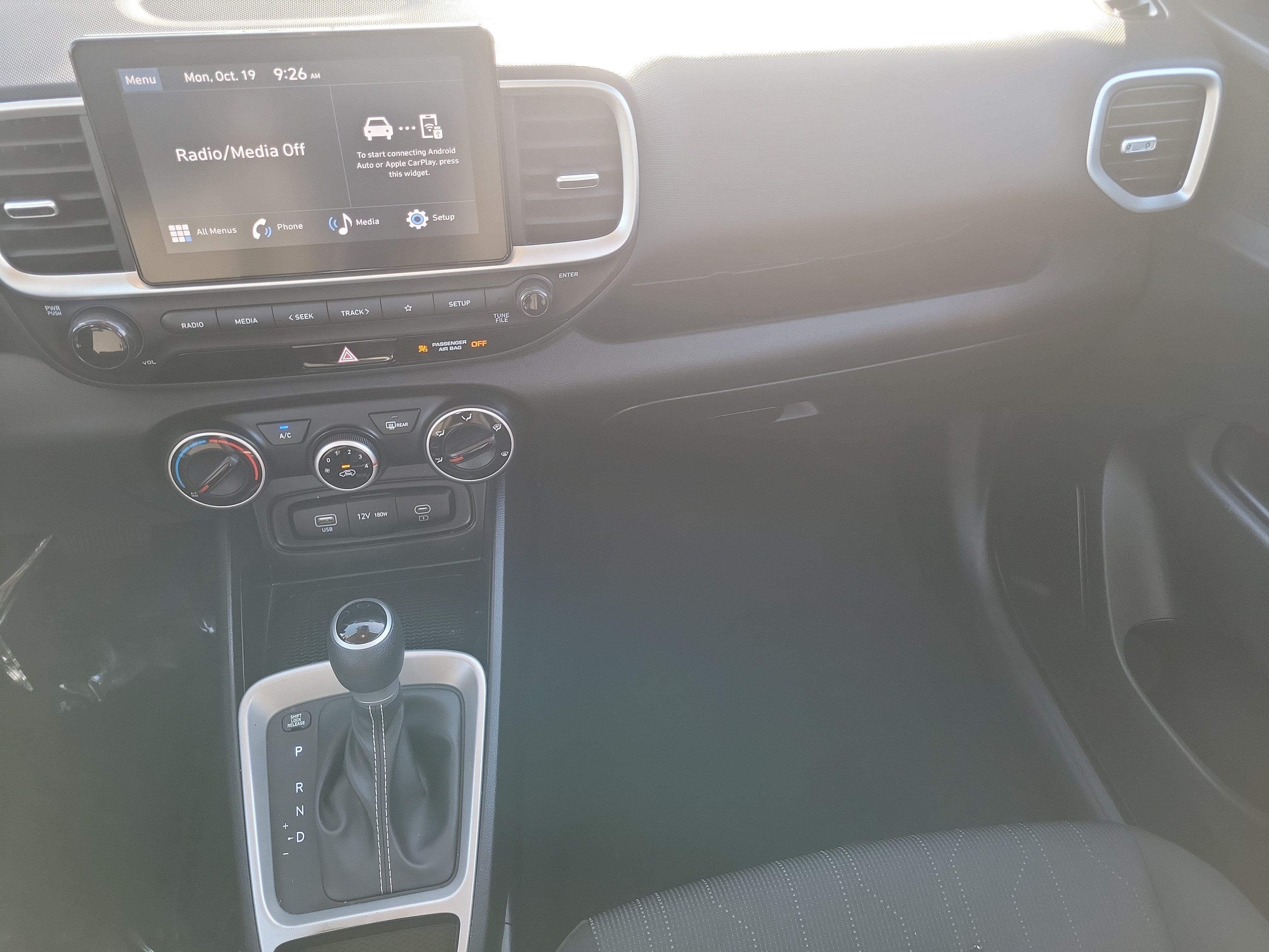 Used 2026 Hyundai Venue SE FWD image 18