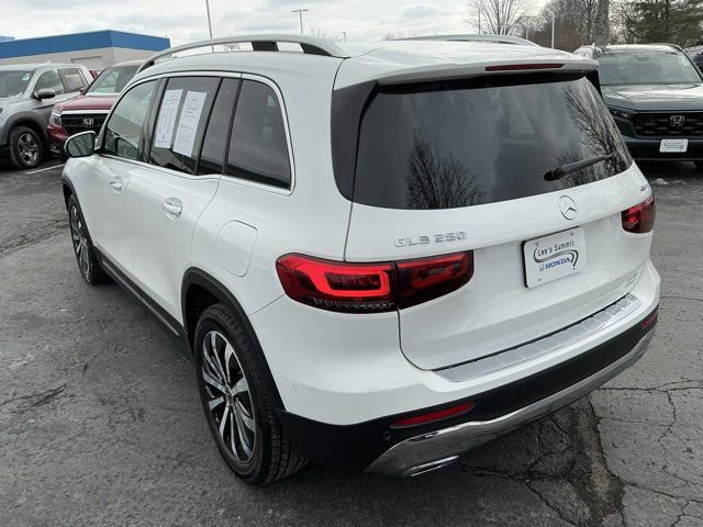 Used 2023 Mercedes-Benz GLB 250 4MATIC image 8
