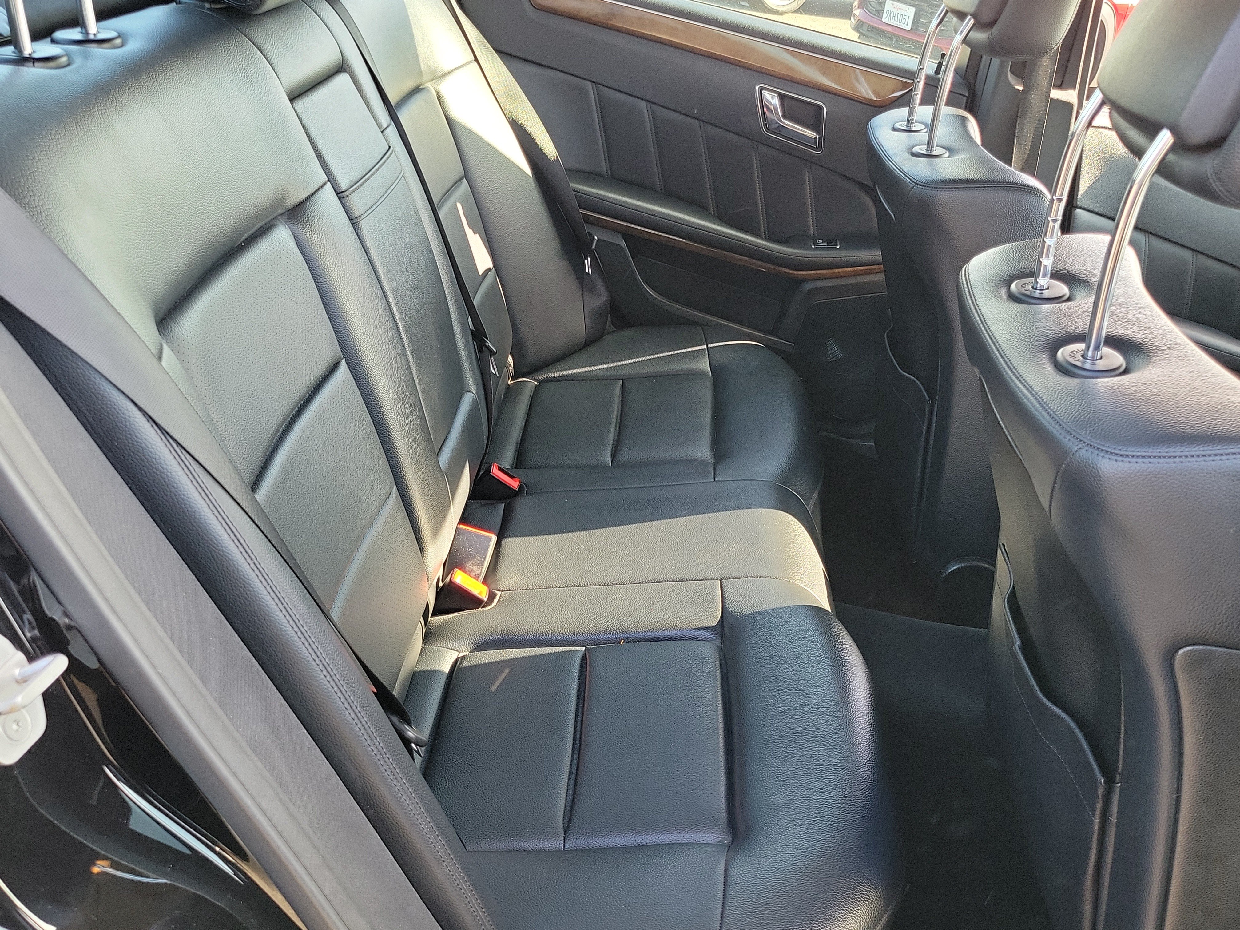 Used 2010 Mercedes-Benz E 350 Sedan image 23