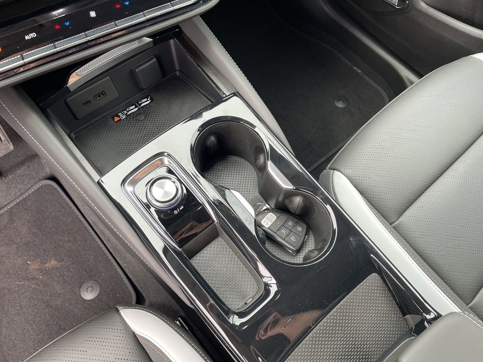 New 2026 Buick Envision Sport Touring image 18