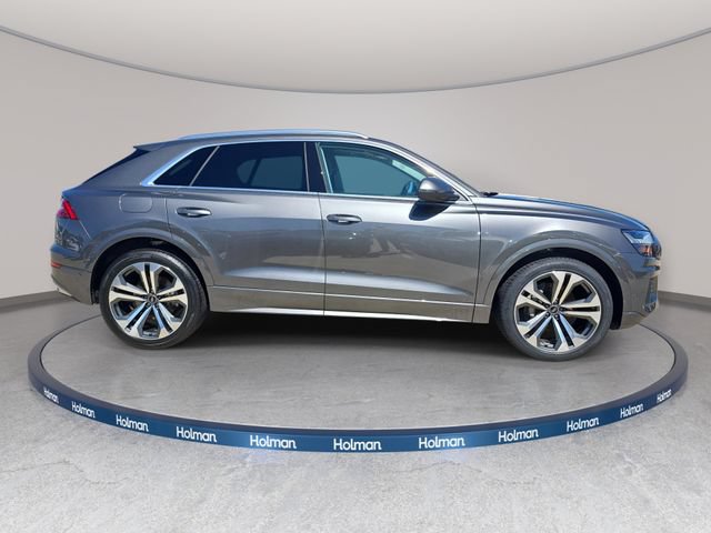 Used 2022 Audi Q8 Prestige AWD/4WD image 5