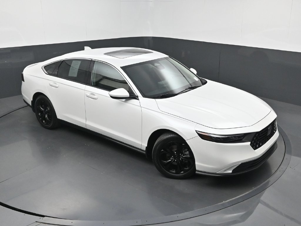 Used 2024 Honda Accord EX image 28