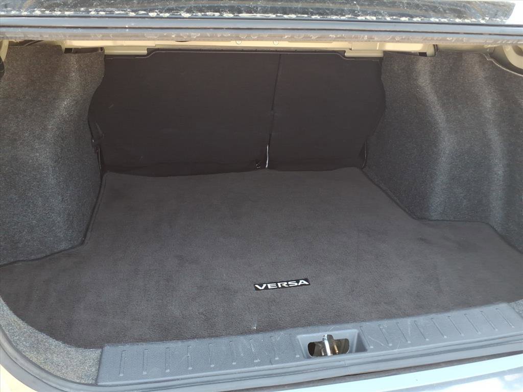 Used 2021 Nissan Versa SV FWD image 22
