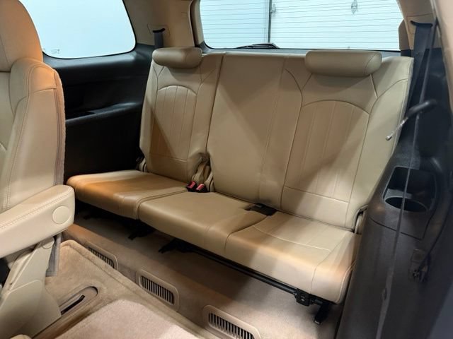 Used 2011 GMC Acadia Denali FWD image 31