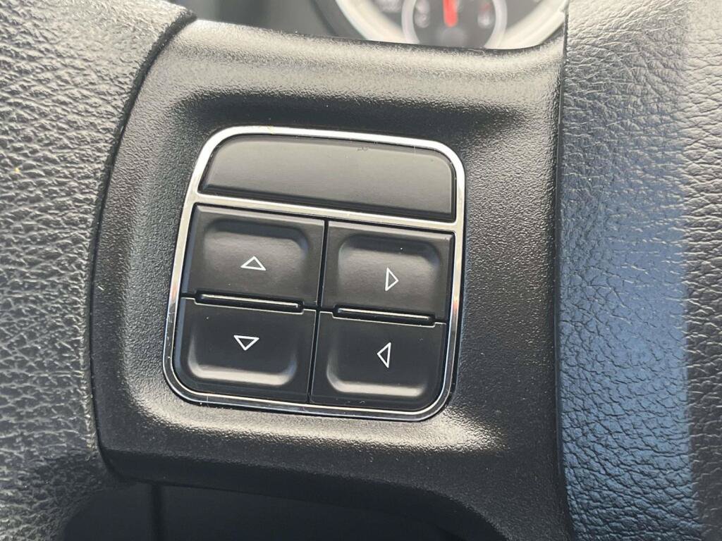 Used 2019 RAM 1500 Tradesman w/ Chrome Appearance Group RWD image 29