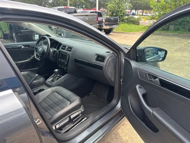 Used 2015 Volkswagen Jetta SEL FWD image 10