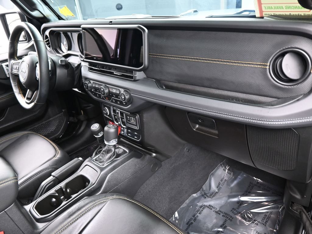 Used 2025 Jeep Wrangler Unlimited Rubicon 392 image 42