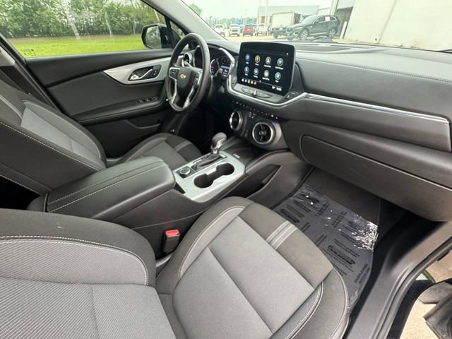 Used 2023 Chevrolet Blazer LT w/ Convenience Package FWD image 32
