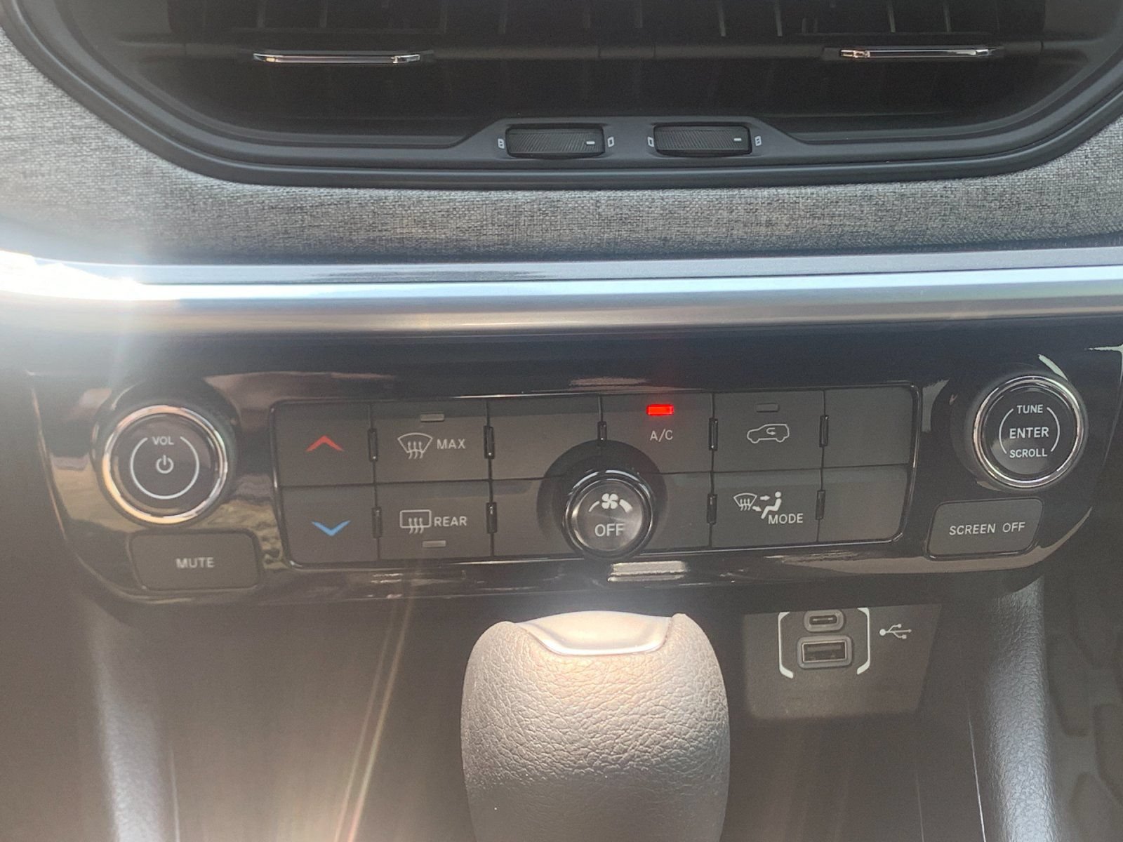 Used 2025 Jeep Compass Sport AWD/4WD image 24