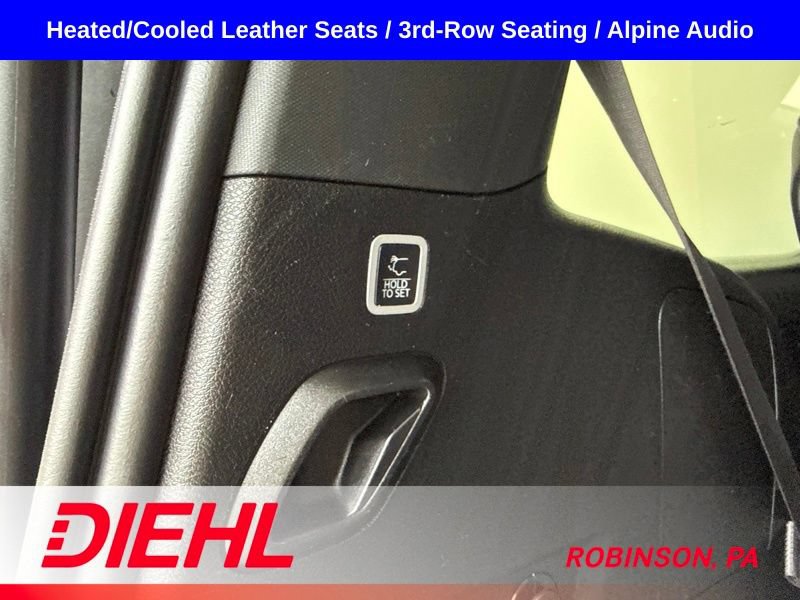 Used 2024 Jeep Wagoneer Series III AWD/4WD image 13