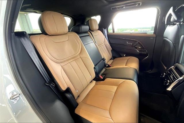 New 2025 Land Rover Range Rover Sport Autobiography image 11