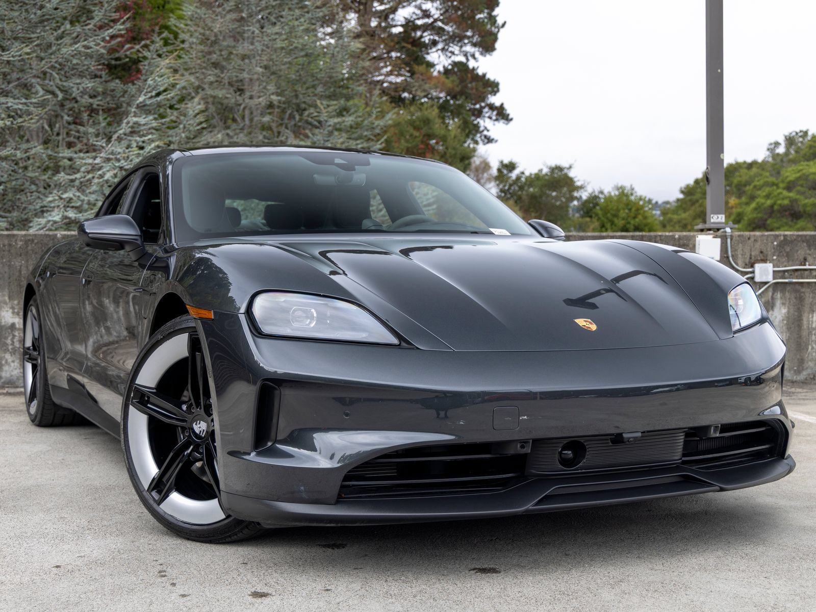 Certified 2025 Porsche Taycan 4S AWD/4WD image 9