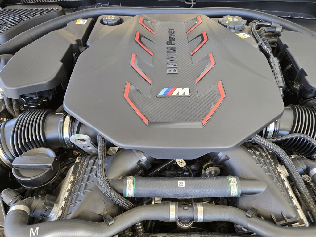 Used 2025 BMW M5 w/ Carbon Package image 31