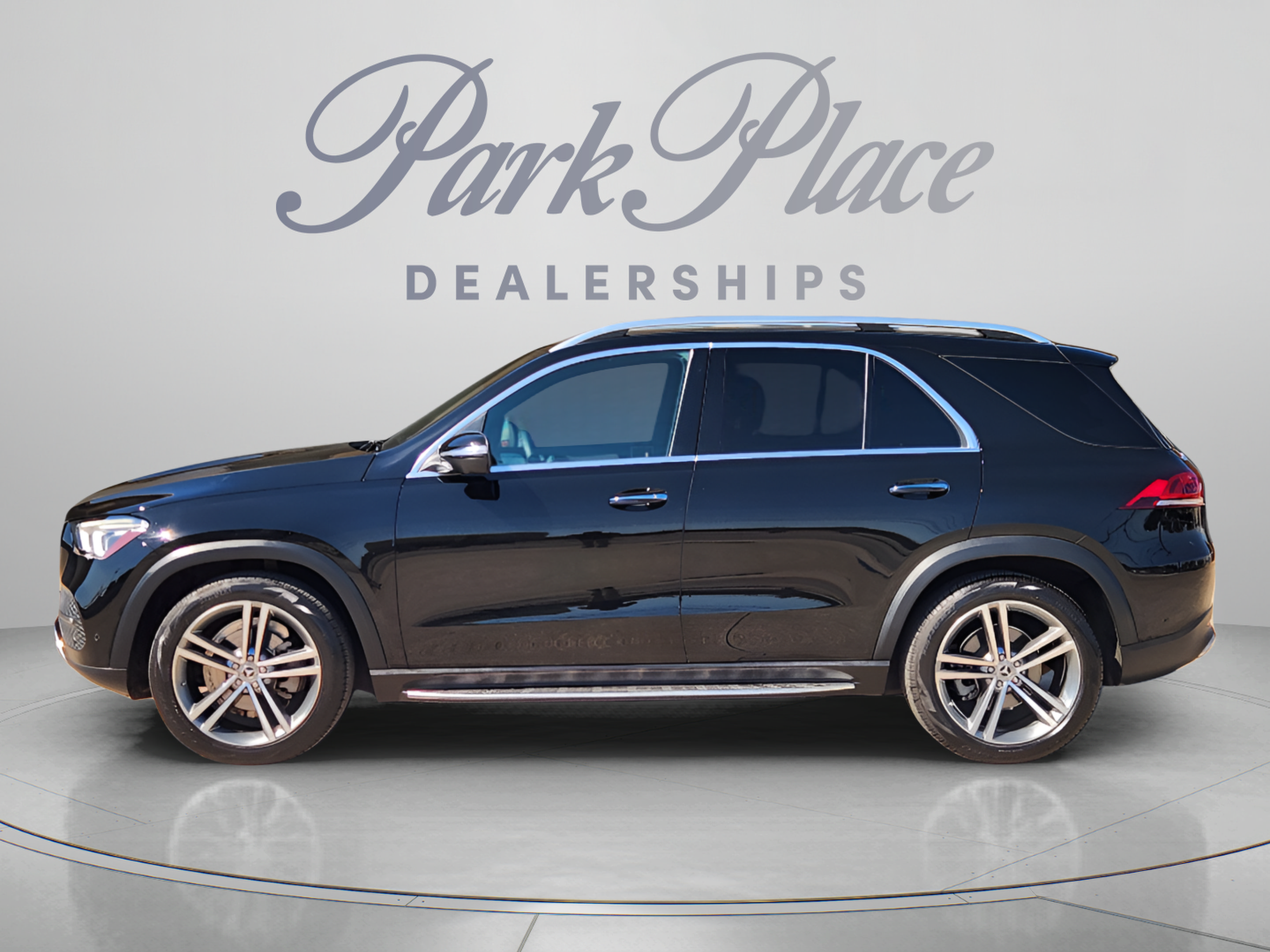 Used 2020 Mercedes-Benz GLE 350 image 2