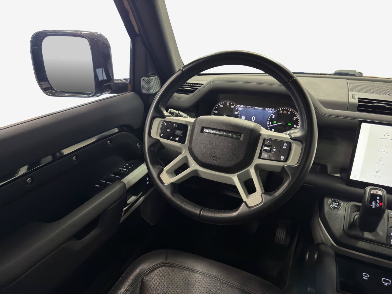 Used 2023 Land Rover Defender 130 SE AWD/4WD image 16