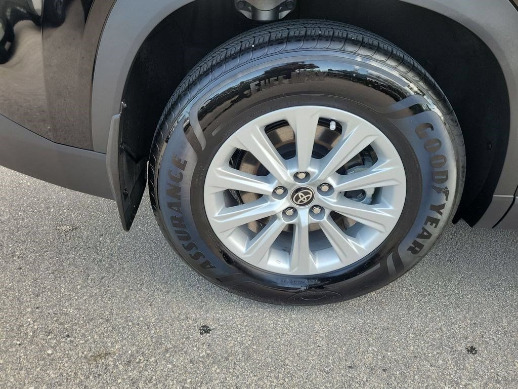 Certified 2026 Toyota Grand Highlander FWD image 30