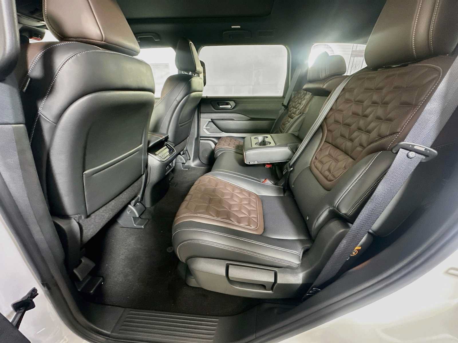 New 2026 Nissan Armada Platinum AWD/4WD image 5