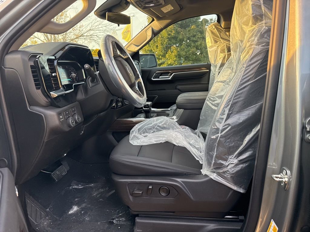 New 2026 Chevrolet Silverado 1500 RST w/ Redline Edition image 23