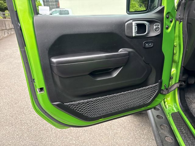 Used 2019 Jeep Wrangler Unlimited Rubicon w/ Dual Top Group AWD/4WD image 15
